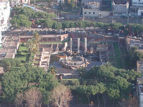 Il Tempio di Guangshengsi: Un Gioiello Architettonico Incorniciato da Una Storia Secolare!