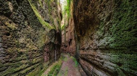 Il Monte Yangshan: Un gioiello naturale nascosto tra antiche fortezze!