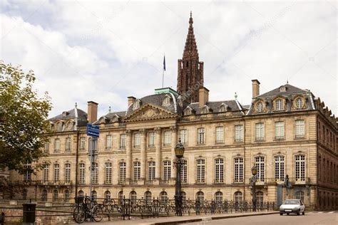  Il Palazzo Rohan di Strasburgo: Un Gioiello Rococò e Tesoro Storico!