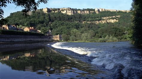 La Cittadella di Besançon: Un capolavoro fortificato con vista mozzafiato!